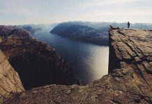 10 Lanskap Menakjubkan yang Tak Pernah Terbayangkan Ada